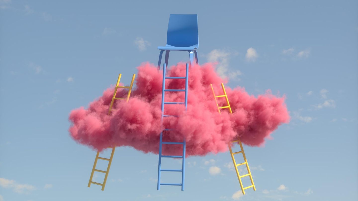 Symbolbild Engpassberuf und Gehalt: Ein Stuhl schwebt auf einer Wolke  Symbolbild Engpassberuf und Gehalt: Ein Stuhl schwebt auf einer Wolke