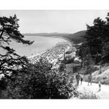 Blick runter auf den Strand und das Meer