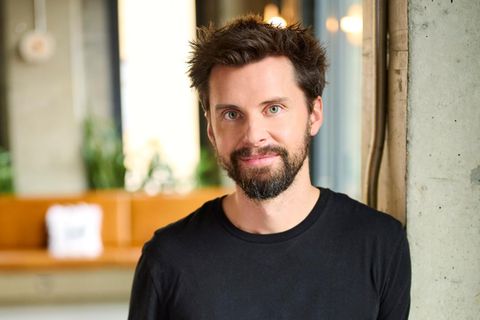 Justin Mcleod gründete 2021 die Dating-App "Hinge", um selbst eine Partnerin zu finden