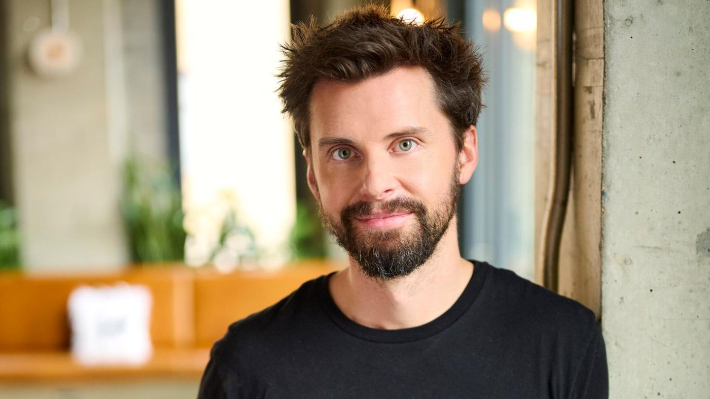 Justin Mcleod gründete 2021 die Dating-App "Hinge", um selbst eine Partnerin zu finden