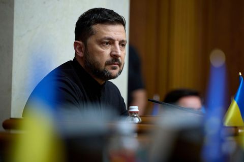 Präsident Wolodymyr Selenskyj während einer Parlamentssitzung