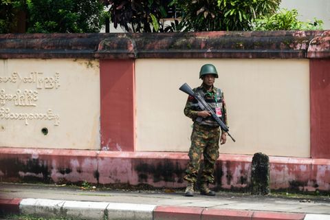 Ein Soldat der myanmarischen Armee