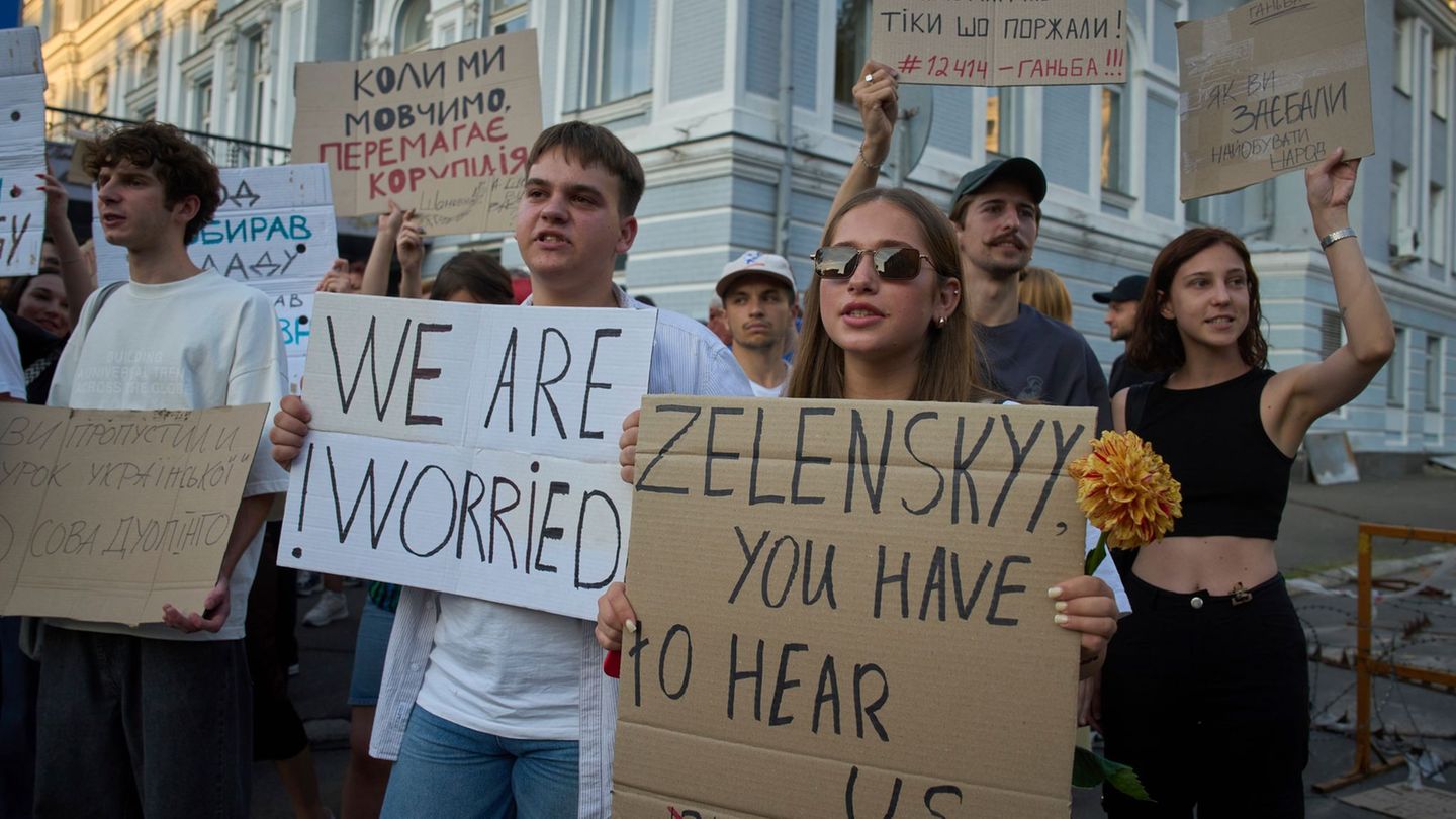 Anti-corruption authorities: Rada sets the voting appointment for Selenskyj’s new law