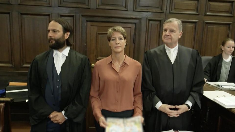Christina Block bestreitet Entführung: „Ich bin ihre Mutter, ich liebe sie“ Christina Block im Gerichtssaal