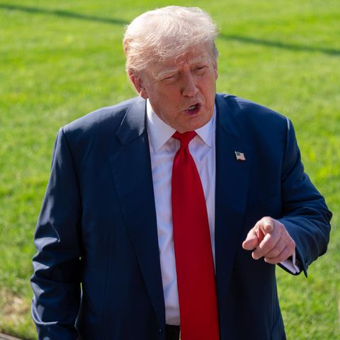 Trump does not let go of the Epstein affair
