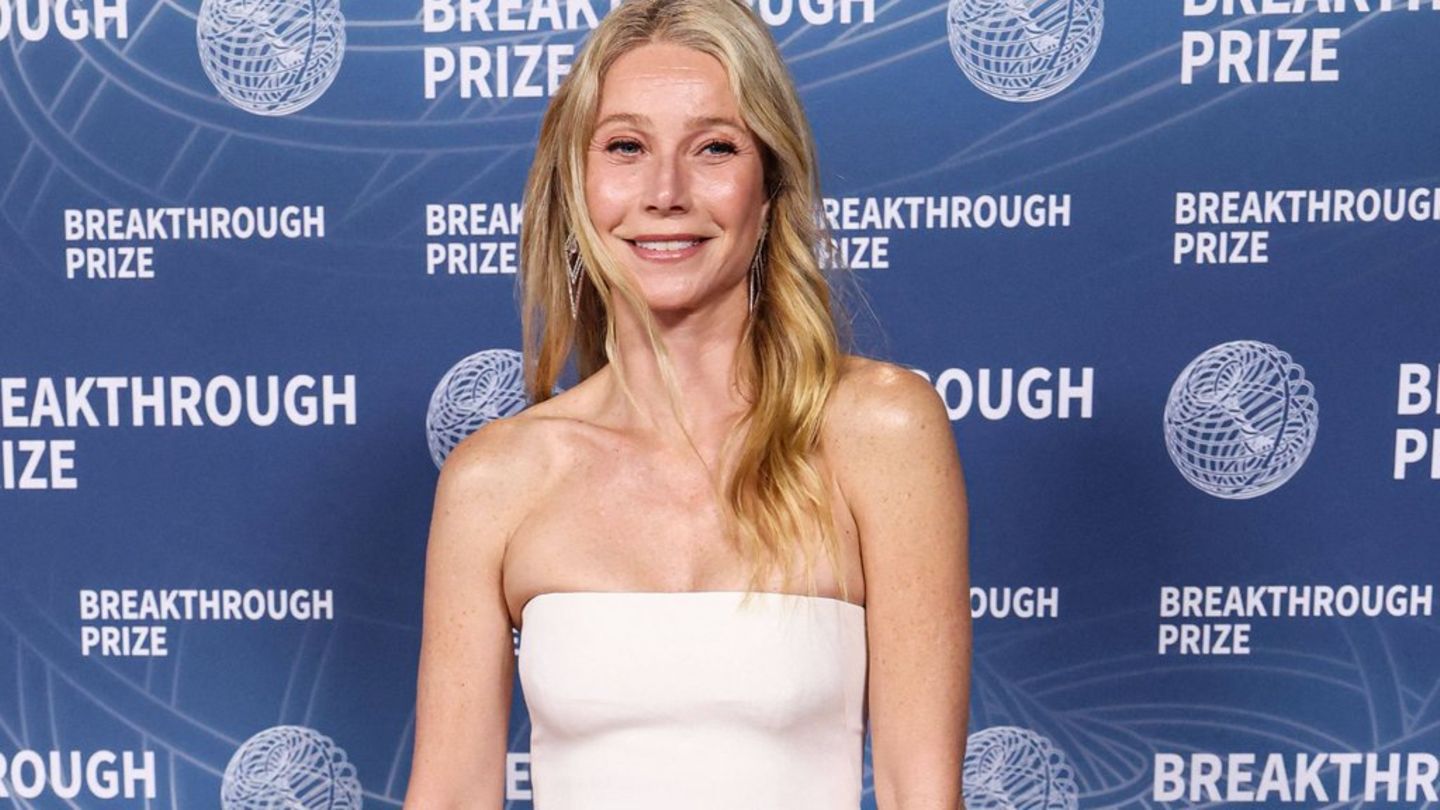 According to KISS cam scandal: Gwyneth Paltrow works for astronomers