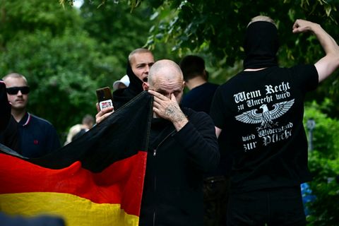 Teilnehmer der Gegenkundgebung