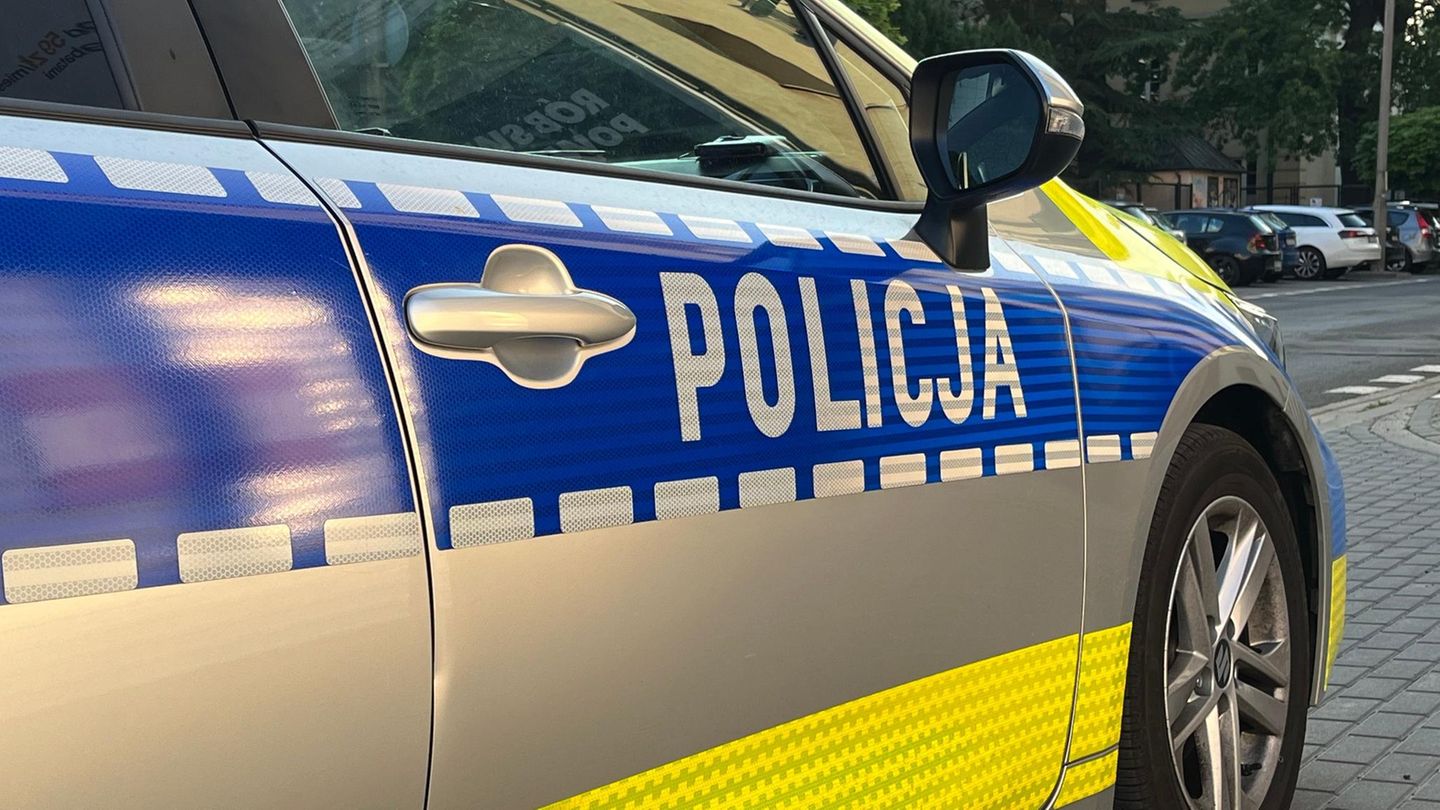 Ein Polizeiauto in Polen