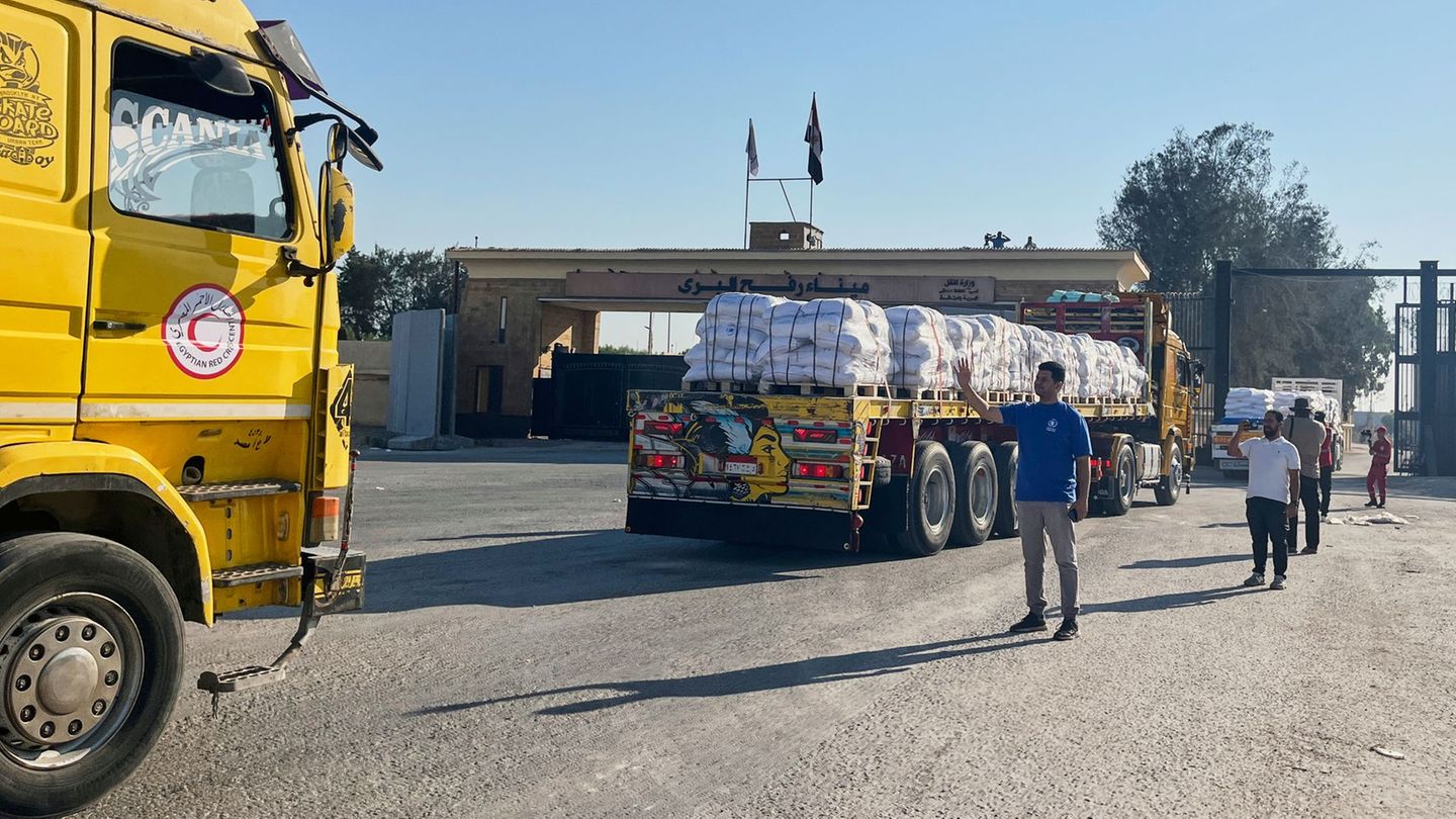 Humanitarian crisis: Gaza reaches columns of 100 trucks with auxiliary deliveries