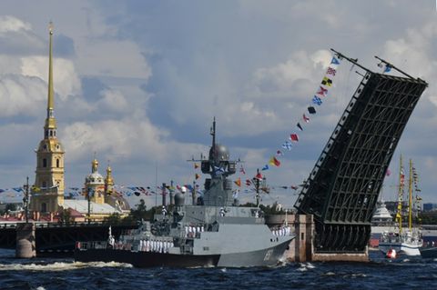 Flottenparade in St. Petersburg im vergangenen Jahr
