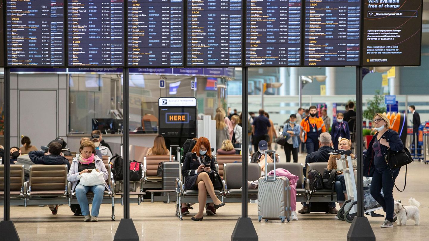 Russia opens the first direct flight connection to North Korea