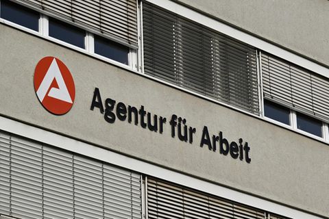 Agentur für Arbeit und Jobcenter (Symbolfoto für "Leistungsmissbrauch")