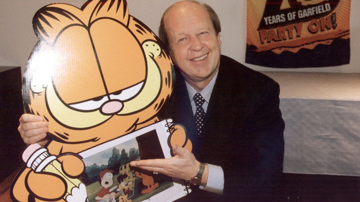 Cartoon icon: “Our all alter ego”: Garfield inventor Davis is 80