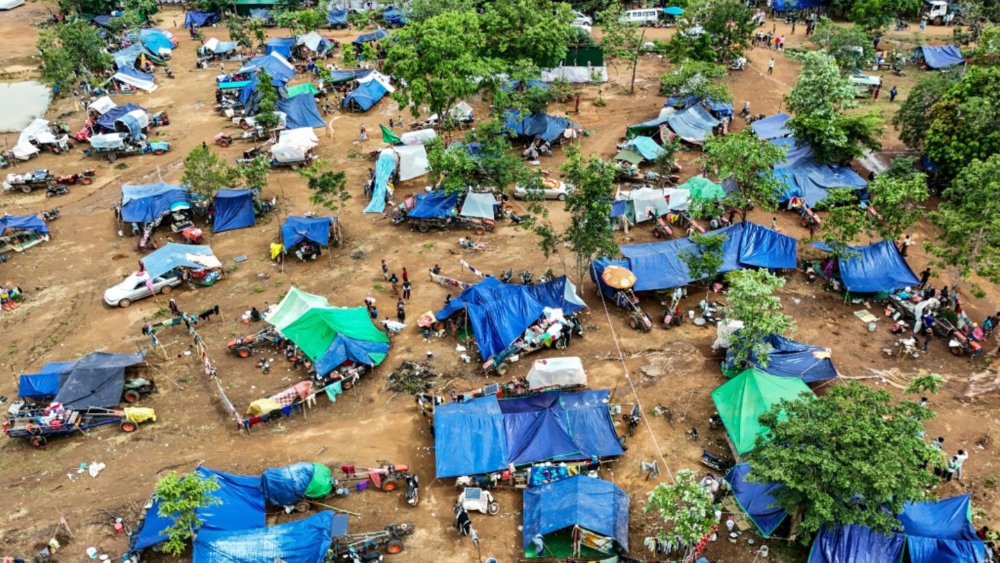 Flüchtlinge im Grenzgebiet zwischen Thailand und Kambodscha