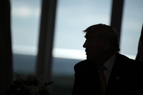 Die Silhouette von US-Präsident Donald Trump im Turnberry Golf Club, wo Trump mit EU-Kommissionschefin Ursula von der Leyen einen Deal schloss