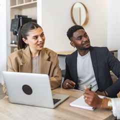 Unternehmen sollten Mitarbeitenden vertrauen und auf überflüssige Meetings verzichten