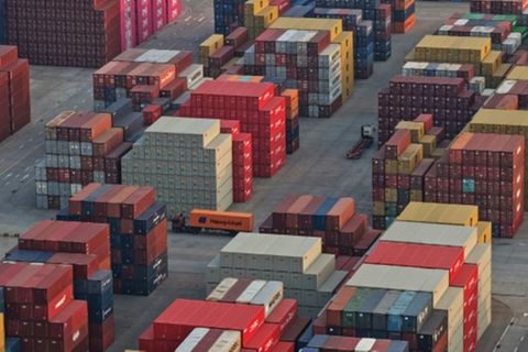 Container noch und noch