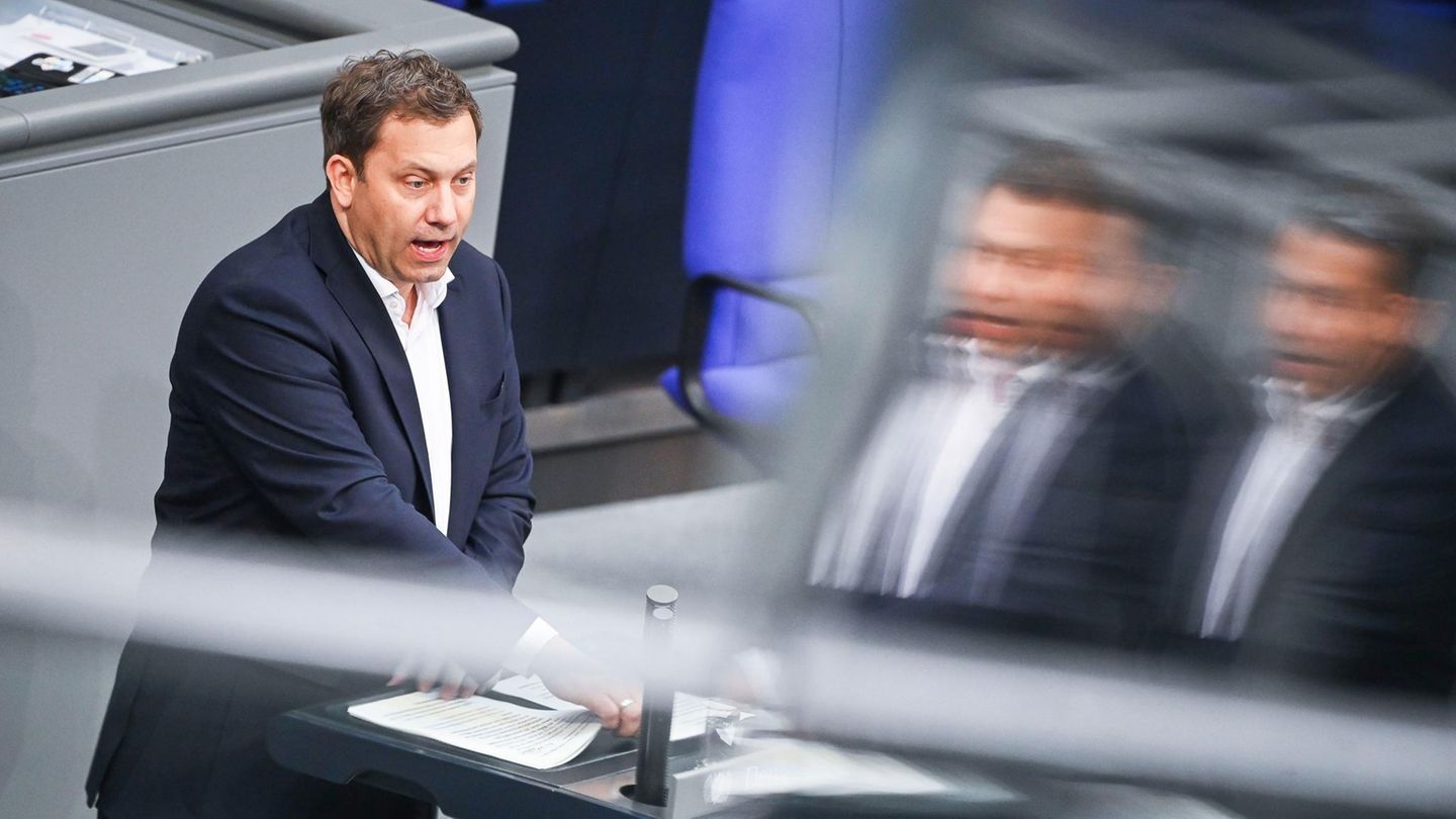 In the federal budget, more than 170 billion euros are missing by 2029