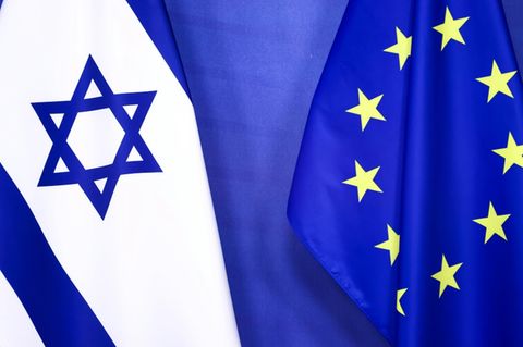 Flagge Israels und der EU