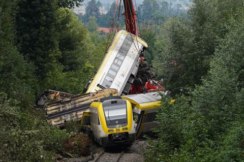 Ein entgleister Regionalexpress bei Riedlingen in Baden-Württemberg