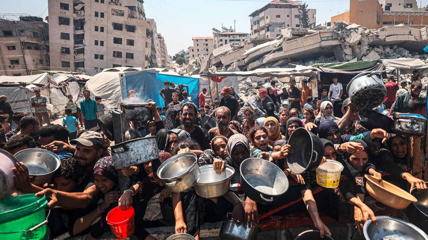 Gaza: When does a famine start according to official criteria?