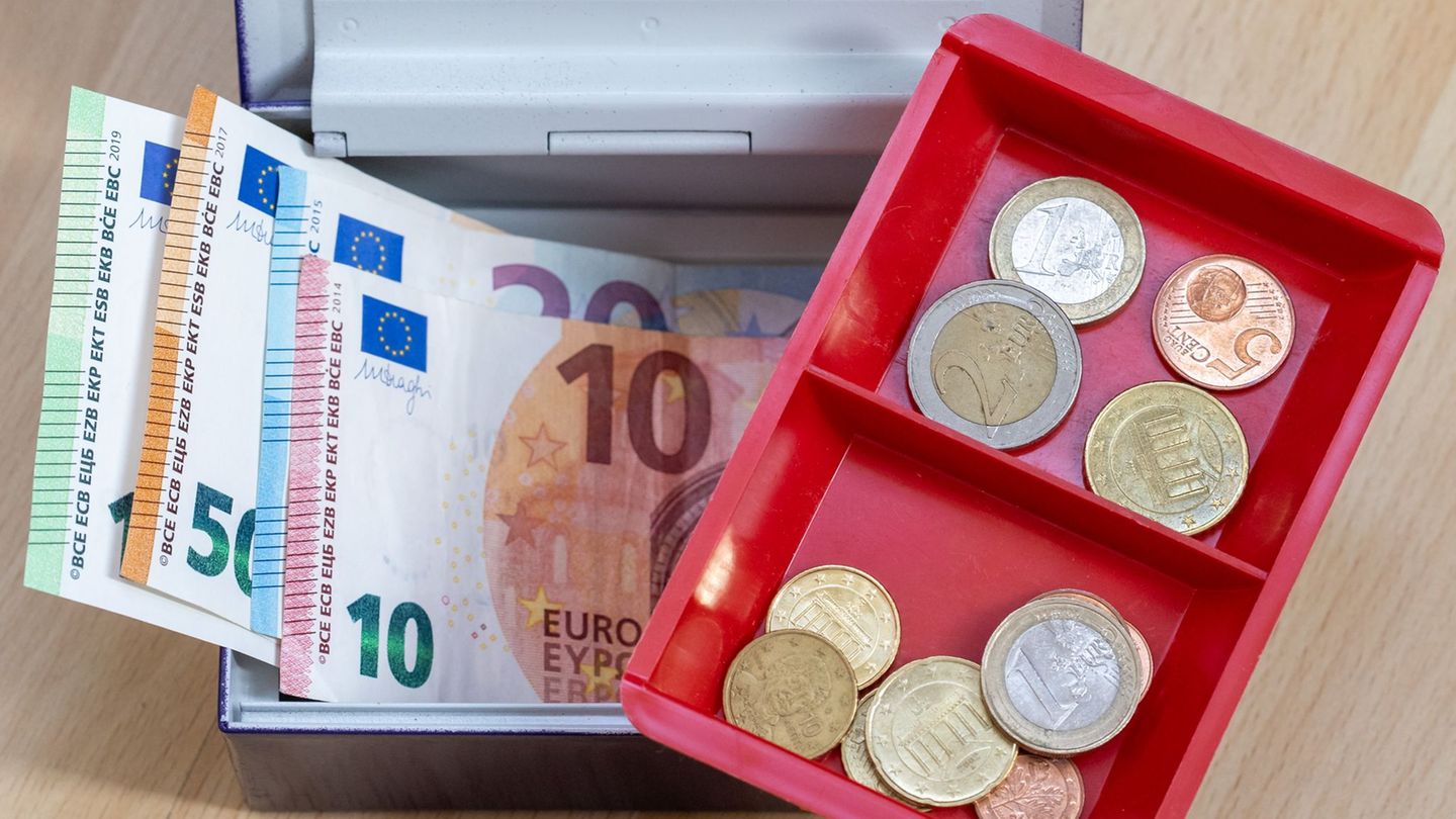 Statistics: Public debts reach the next record