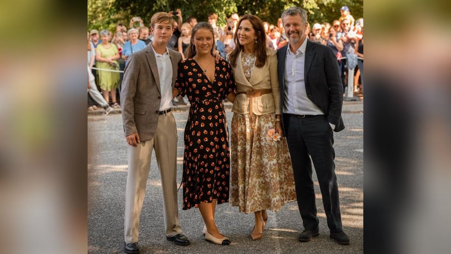 Danish royal family: summer vacation at Graasten Castle