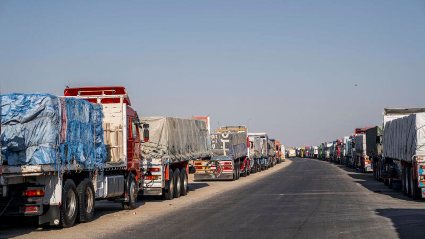 Gaza strip: France participates in the air bridge