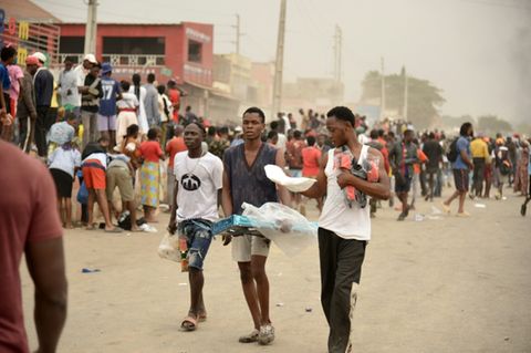 Plünderungen in Luanda