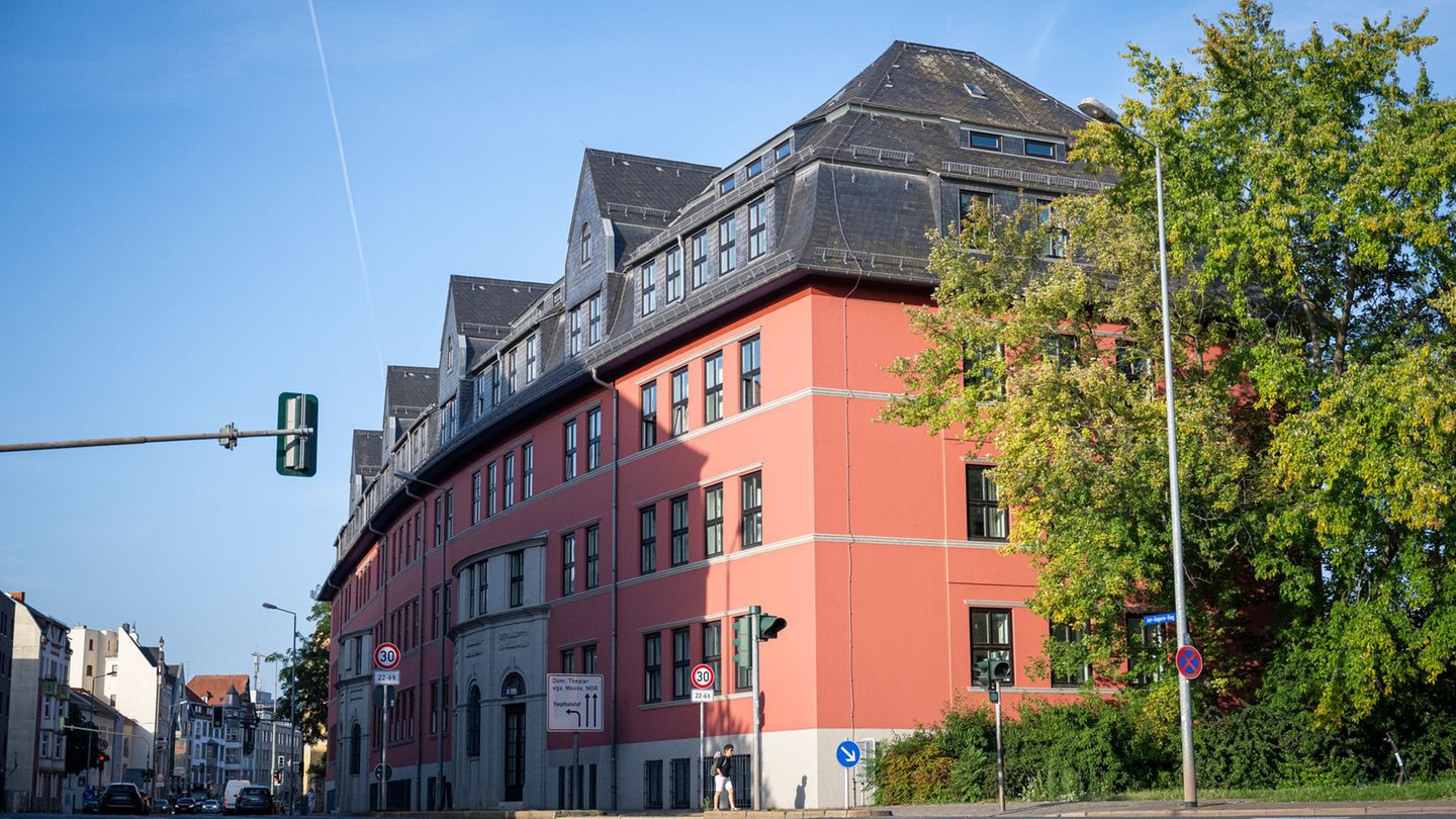 Erster Verhandlungstag: Betrug mit Kryptowährung - Prozess am Landgericht Erfurt