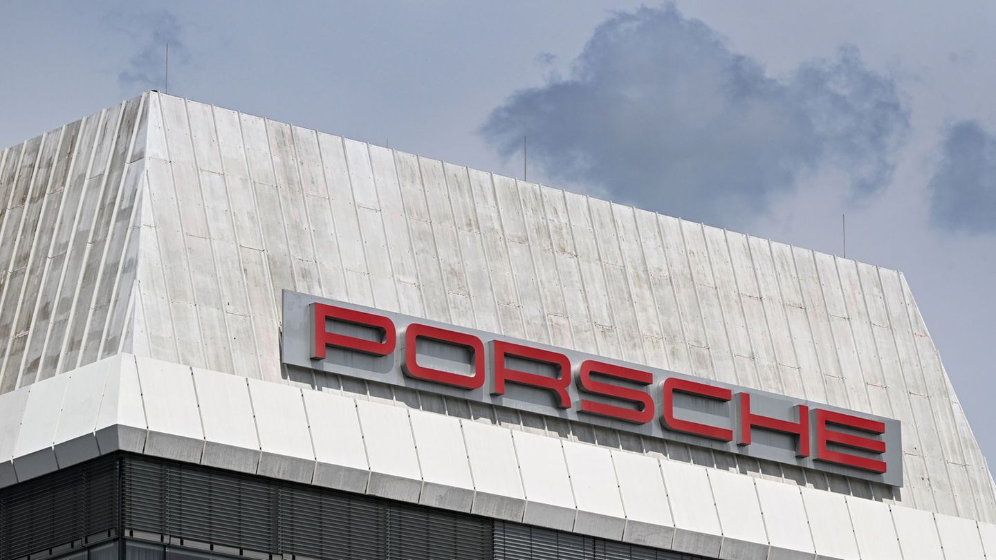 Sports car manufacturer: Porsche win drops by more than 70 percent