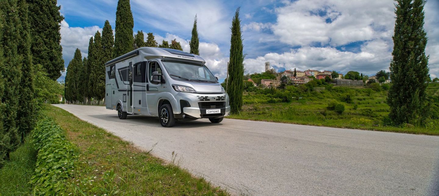 Adria Compact