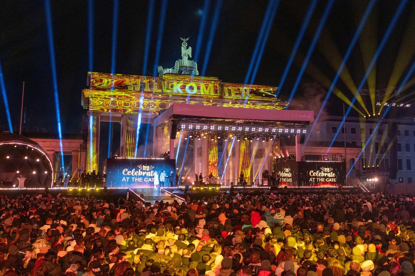 Das Brandenburger Tor in einer Silvesternacht