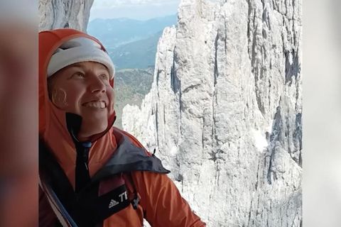 Laura Dahlmeier bei einem Selfie in den Bergen