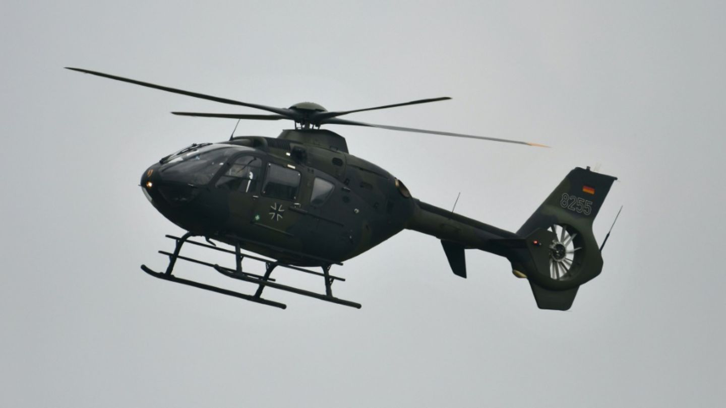 Hubschrauber vom Typ EC-135