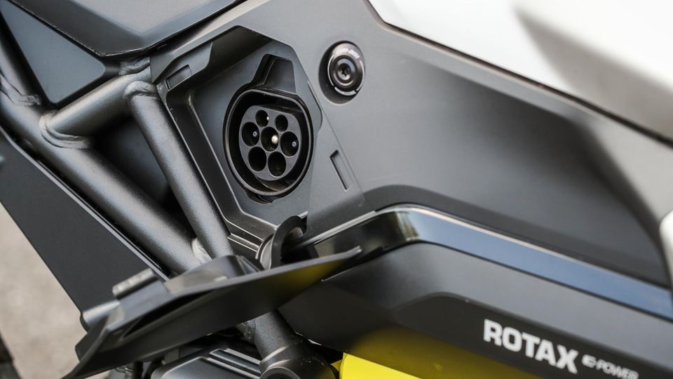 Motorcycle Can on the Origin
