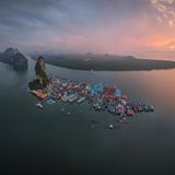 schwimmenden Dorfes inmitten von Mangrovenlandschaften