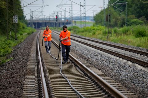 Bahn Düsseldorf zweiter Anschlag