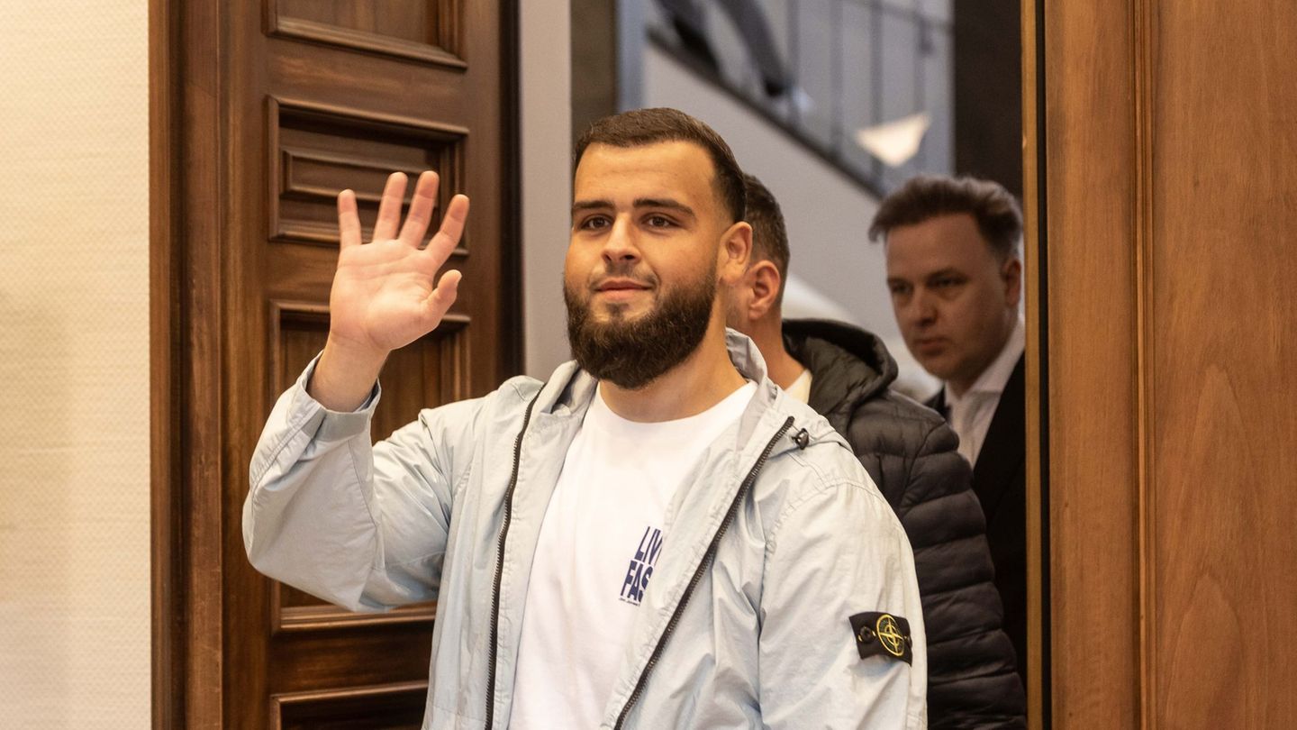 Fat Comedy: Nach einem milden Urteil im Strafprozess muss der Rapper nun noch in Ordnungshaft