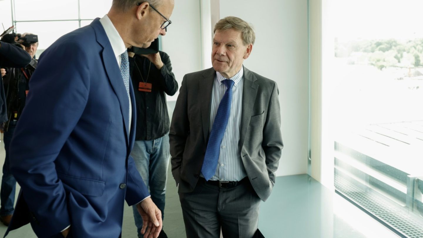 Kanzler Merz und Außenminister Wadephul im Juni
