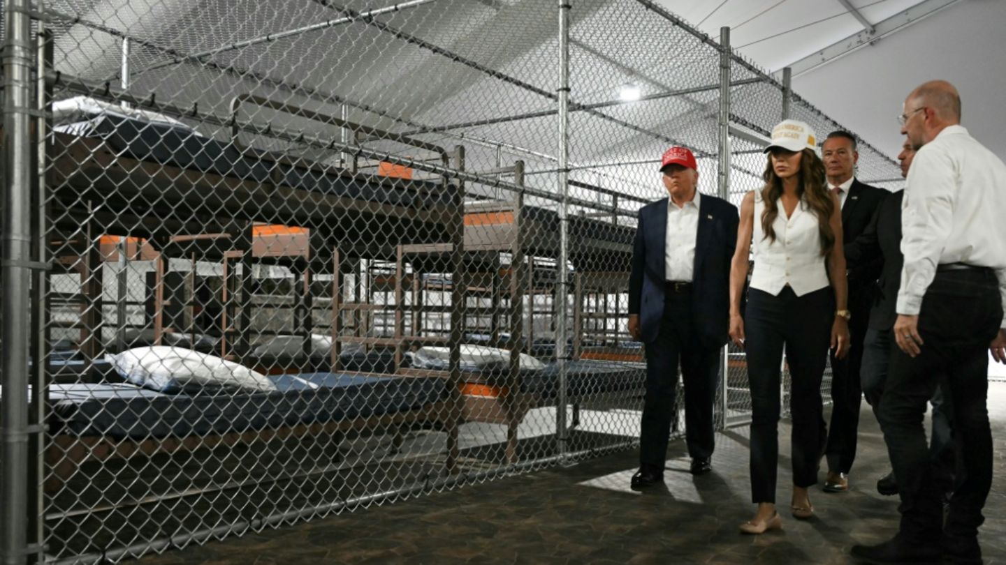 US-Präsident bei seinem Besuch des Abschiebegefängnisses