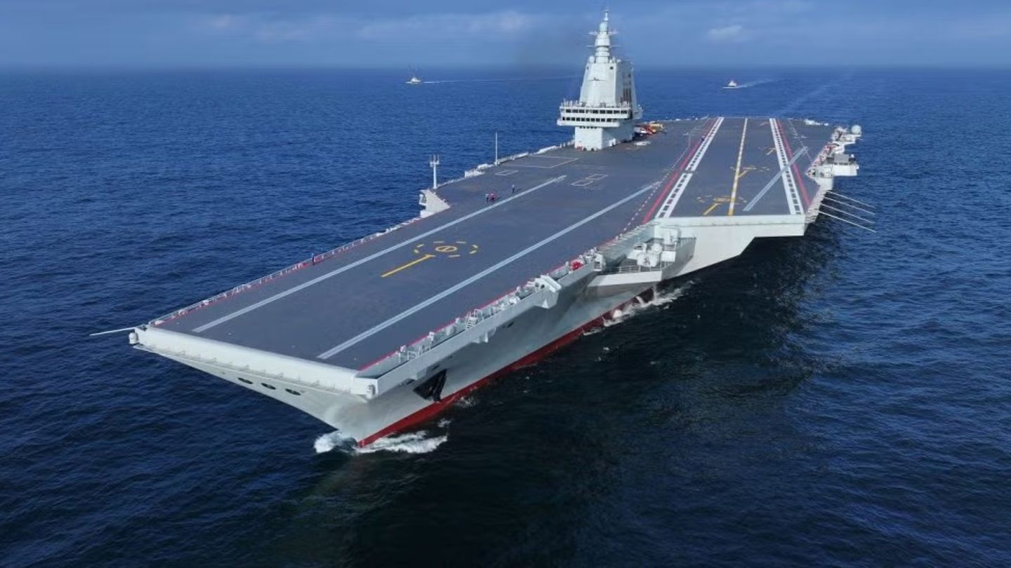 航空機キャリア「Fujian」：カタパルトの最初のスタートはマイルストーンと見なされます