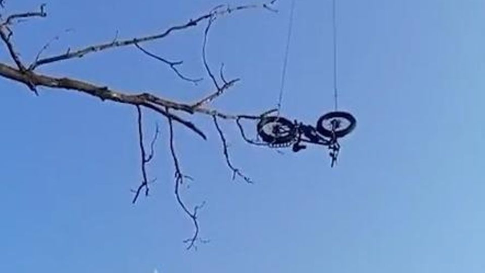 Flucht aus dem Schützengraben: Videos zeigen spektakuläre Soldaten-Rettung per E-Bike und Drohne
