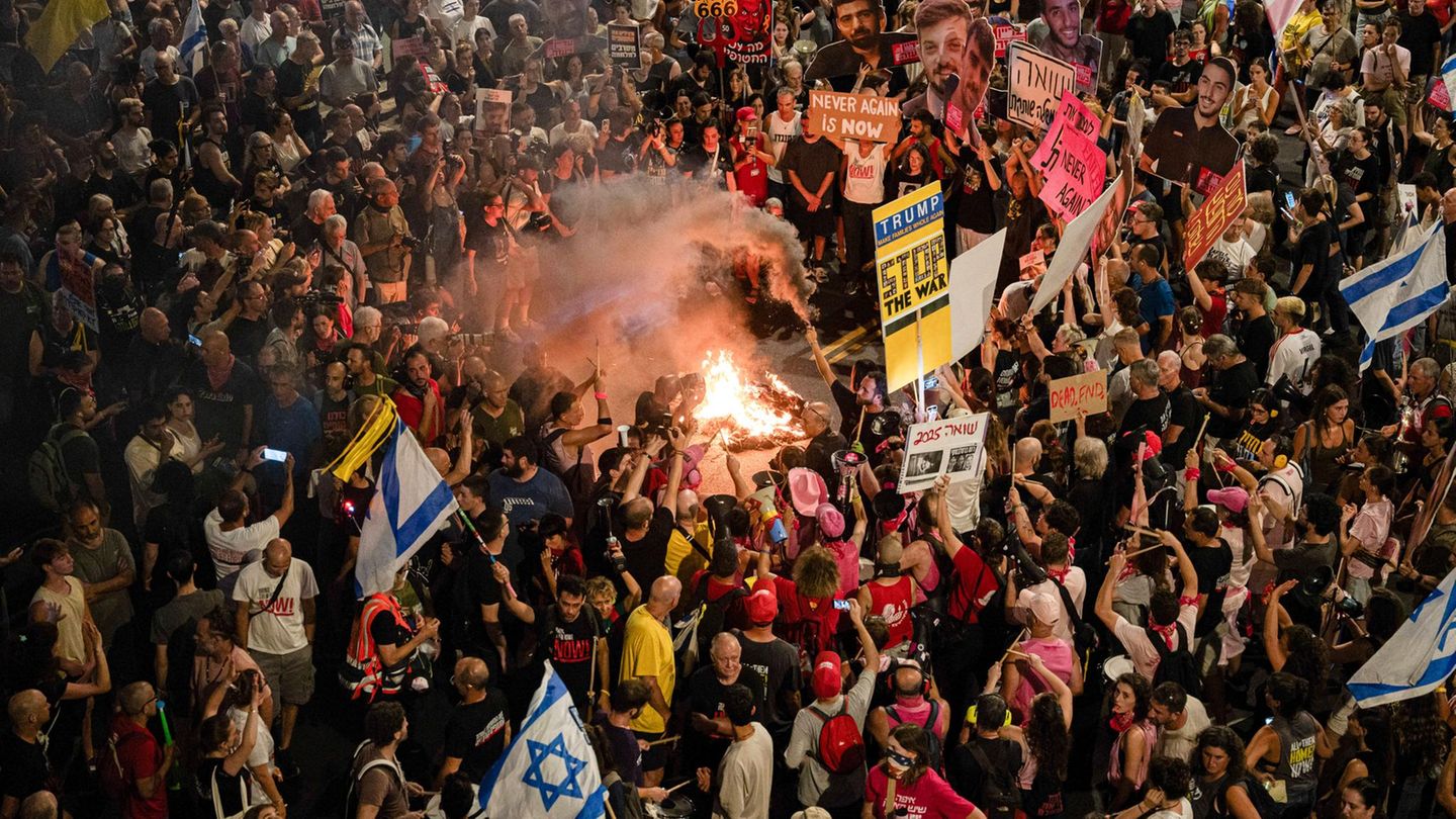 Israel: Tens of thousands are on the streets after Gräuel video
