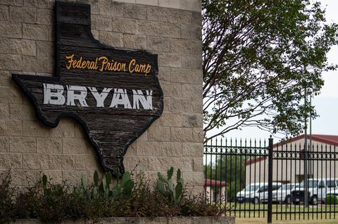 Das Federal Prison Camp in Brayan, in das Ghislaine Maxwell verlegt wurde