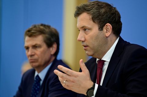 Bundesfinanzminister Lars Klingbeil (SPD) in Berlin