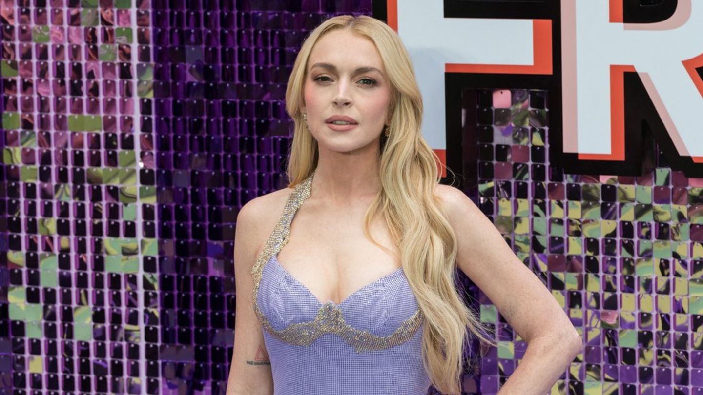 Lindsay Lohan: Paparazzi are to blame for extreme PTBs