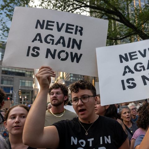 "Never again is now": In New York, American Jews protest against Israel
