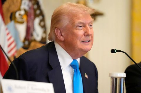 "600 Milliarden Dollar, die wir in alles, was wir wollen, investieren können", schwärmt Donald Trump