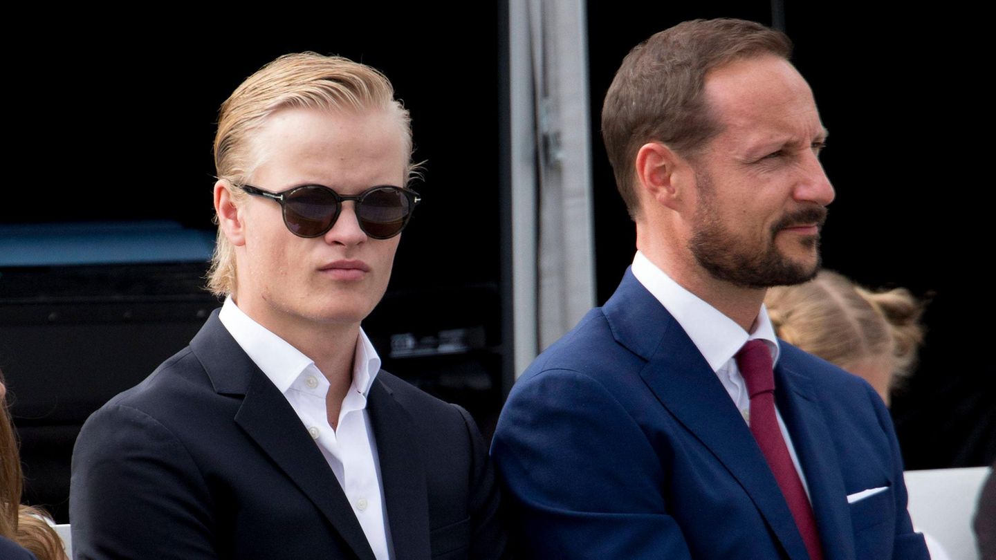 Marius Borg Høiby on a boy vacation with step dad Haakon